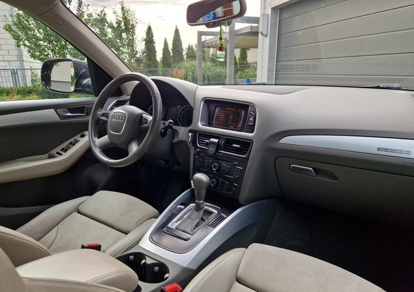 Audi Q5 cena 53500 przebieg: 200000, rok produkcji 2010 z Mława małe 172